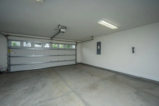 $550,000 | 231 Marina Shores Court, Summerville, SC 29486