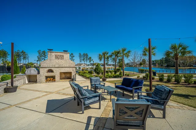 $550,000 | 231 Marina Shores Court, Summerville, SC 29486