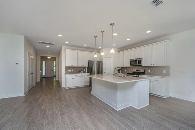 $550,000 | 231 Marina Shores Court, Summerville, SC 29486