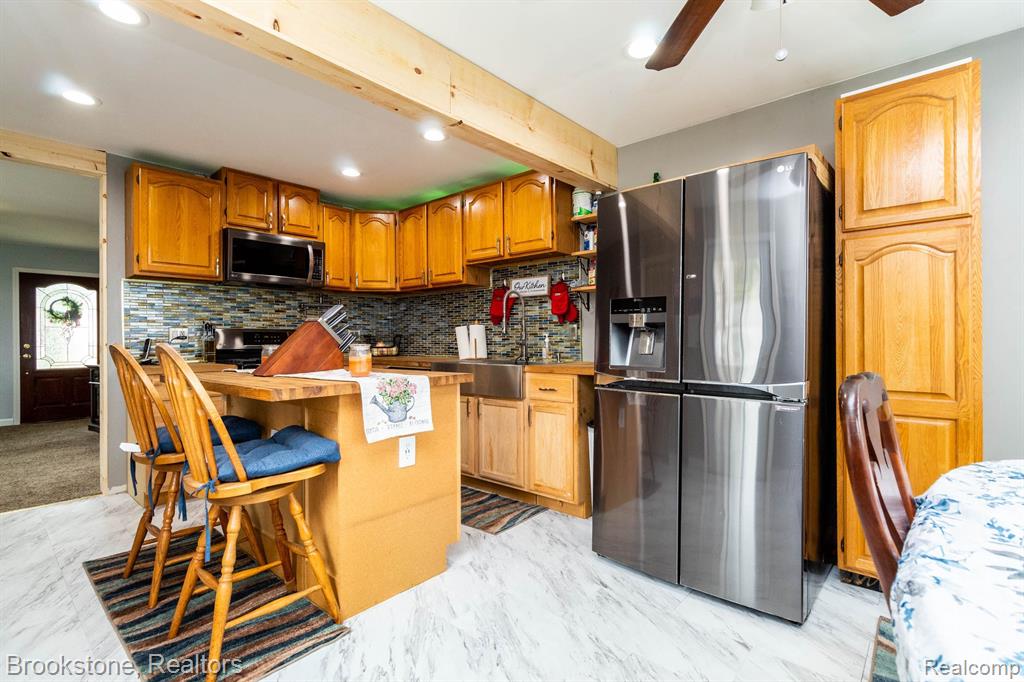 3263 Avon Manor Road Rochester Hills, MI 48307 - Photo 12 of 33