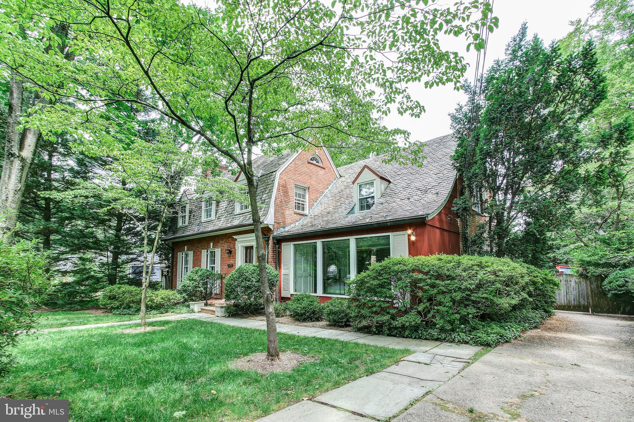 5633 Lambeth Road Bethesda, MD 20814 - Photo 3 of 30 Gallery Image 3