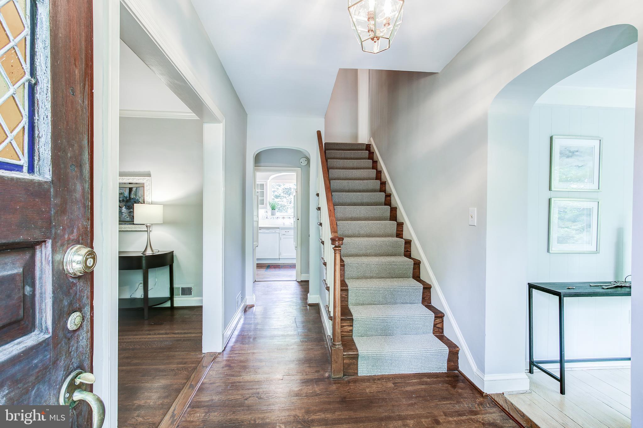 5633 Lambeth Road Bethesda, MD 20814 - Photo 4 of 30 Gallery Image 4