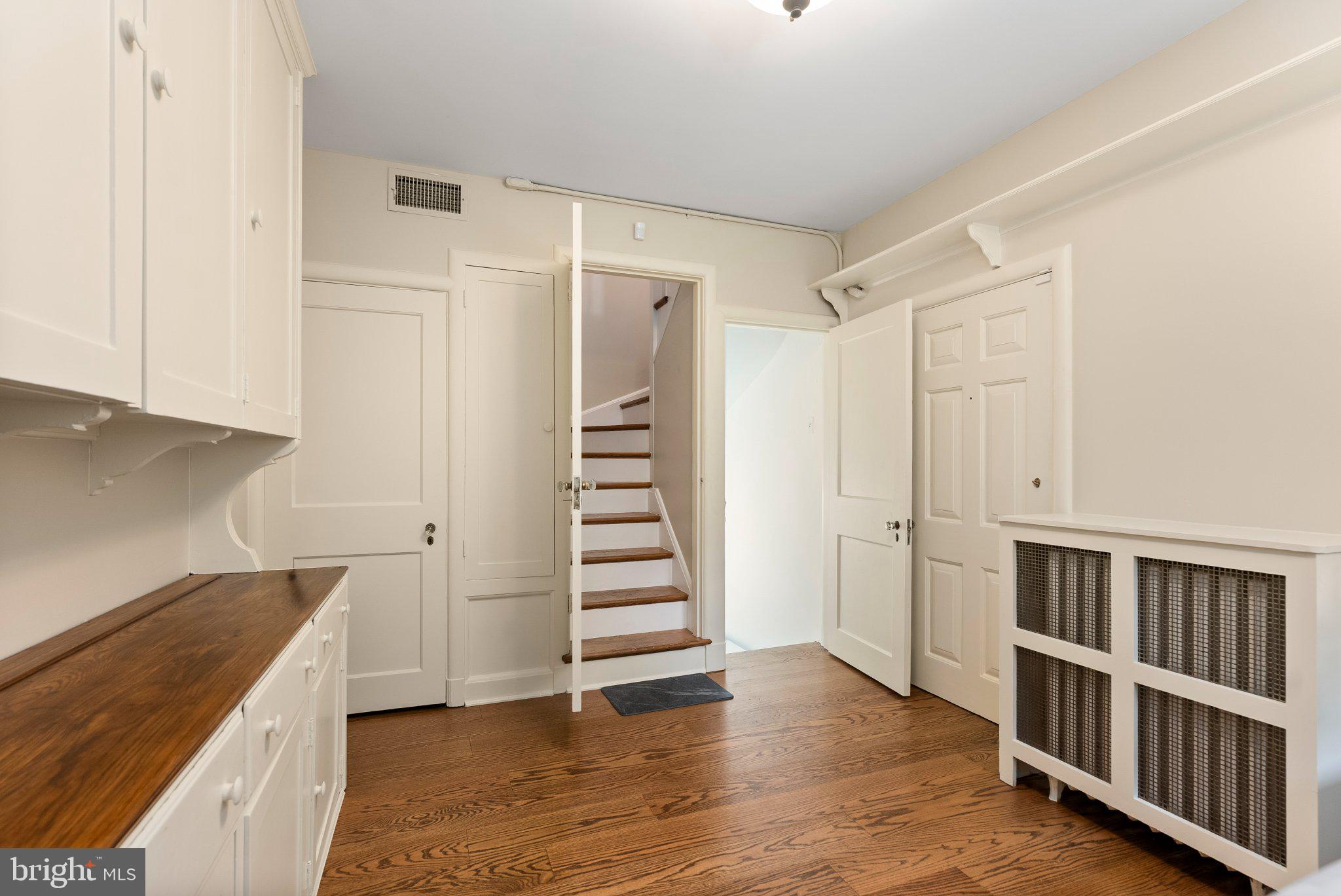 211 Golf Course Road Owings Mills, MD 21117 - Photo 46 of 70 Back staircase