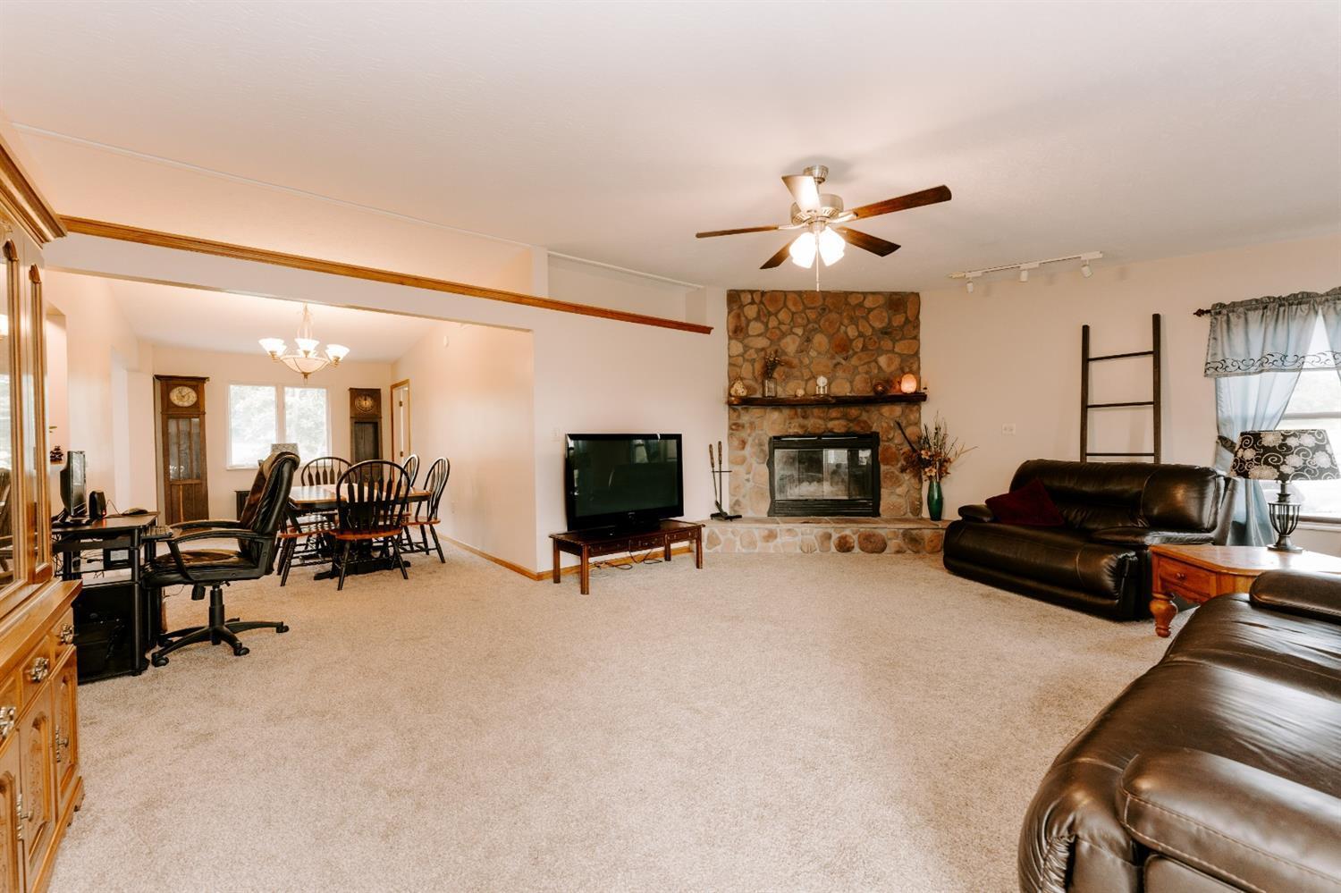 9254 Bellbrook Road Waynesville, OH 45068 - Photo 10 of 40 Gallery Image 10