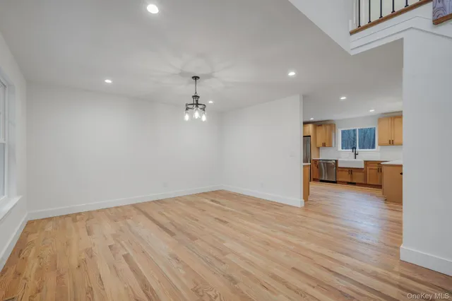 $899,999 | 39 Locust Avenue South, Medford, NY 11763