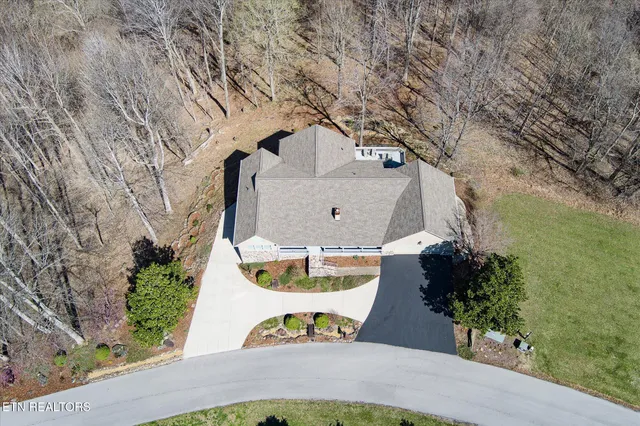 $619,000 | 566 Mallard Pointe Road, Byrdstown, TN 38549