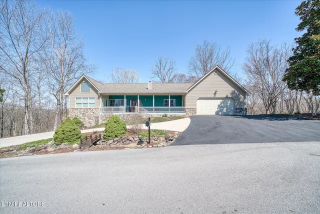 $619,000 | 566 Mallard Pointe Road, Byrdstown, TN 38549