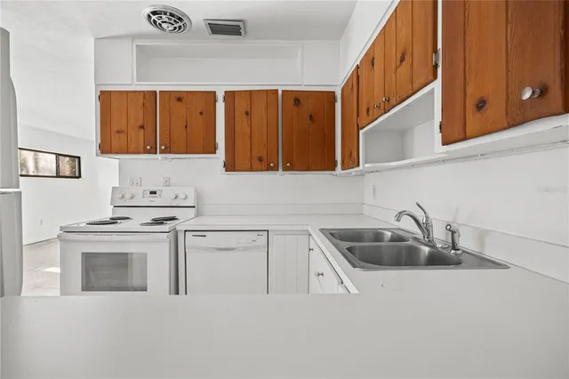 $195,000 | 1226 Northeast 17th Avenue, Gainesville, FL 32609