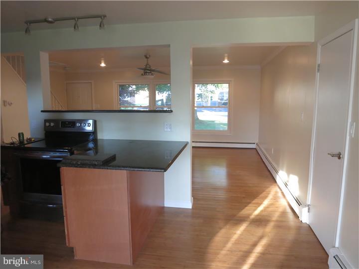 9 Harrow Road Levittown, PA 19056 - Photo 8 of 25 Kitchen
