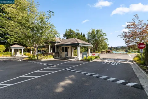 a view of outdoor space