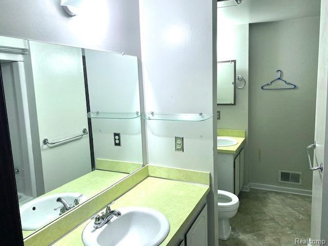 24849 Greenhill Road, Unit 37 Warren, MI 48091 - Photo 24 of 32 Gallery Image 24