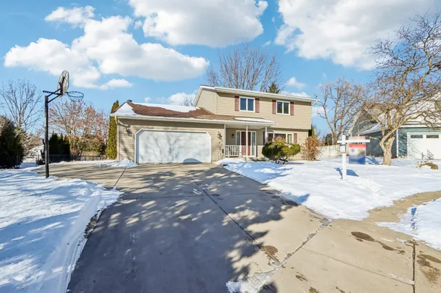 $500,000 | 1703 Cumberland Court, Waunakee, WI 53597