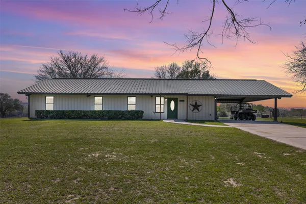 $655,000 | 4340 South US Highway 77, Schulenburg, TX 78956