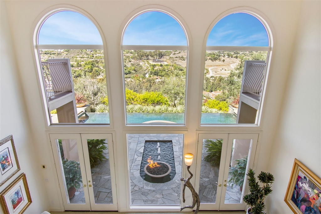 6896 Farms View Court Rancho Santa Fe, CA 92067 - Photo 14 of 24