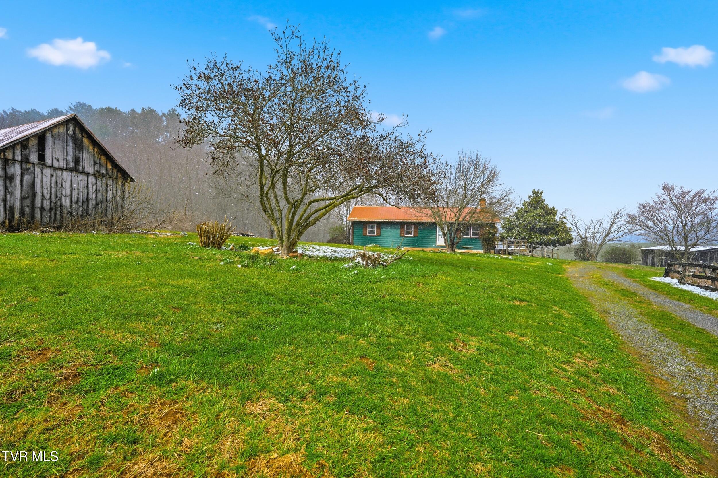 1208 Dry Road Speedwell, VA 24374 - Photo 26 of 32 31_dsc04446