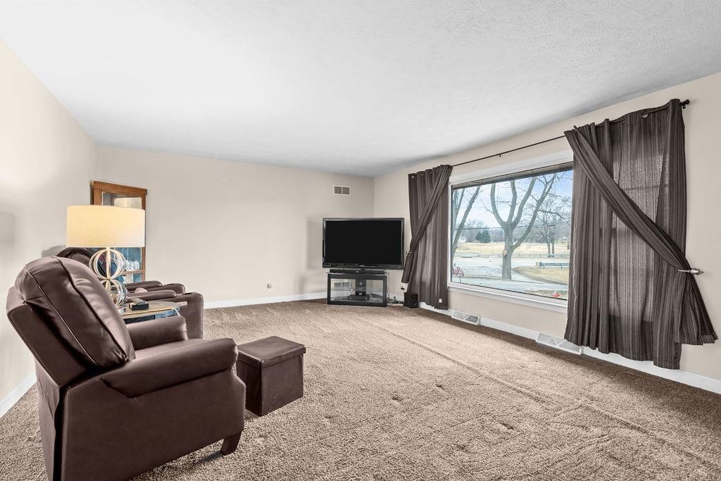 1504 South Mulford Road Rockford, IL 61108 - Photo 10 of 54