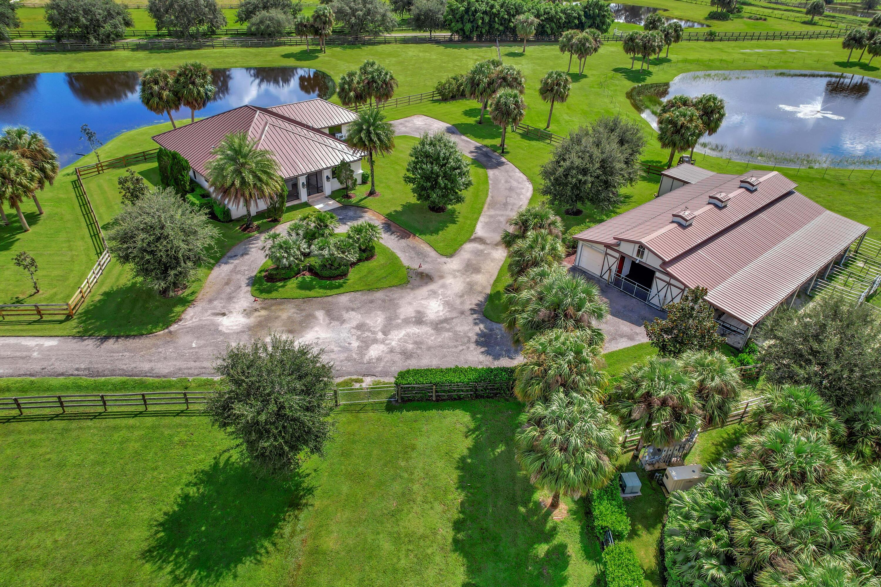 2098 Southwest Trailside Path Stuart, FL 34997 - Photo 12 of 96 Guest House and Barn