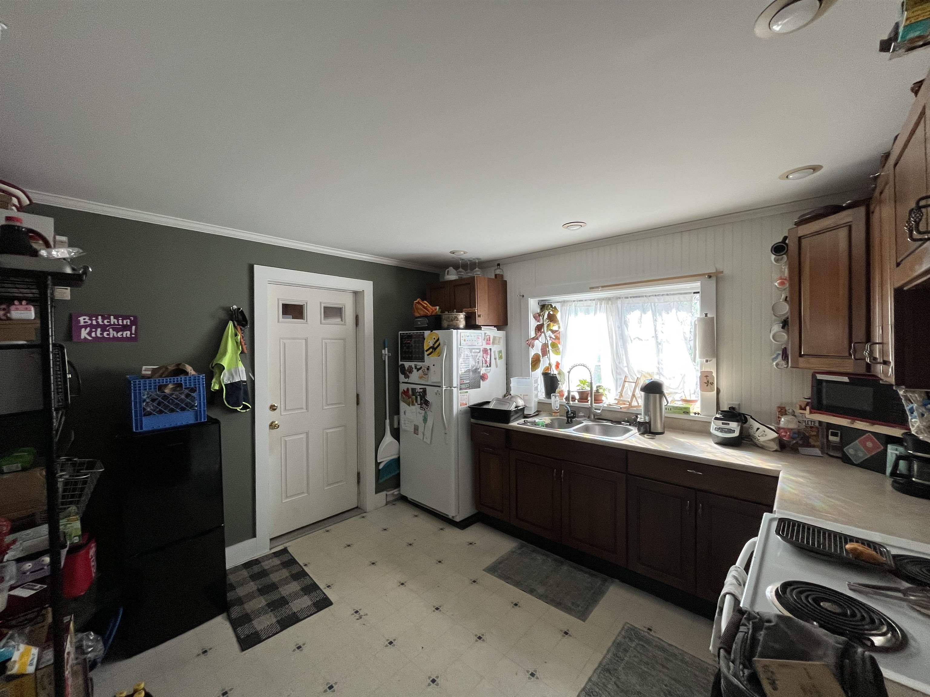 321 Bentley Avenue Poultney, VT 05764 - Photo 8 of 29