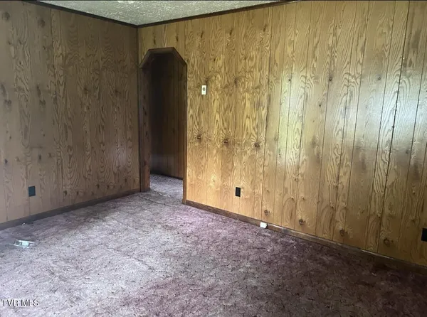 $34,700 | 596 Big Smith Road, Clintwood, VA 24228