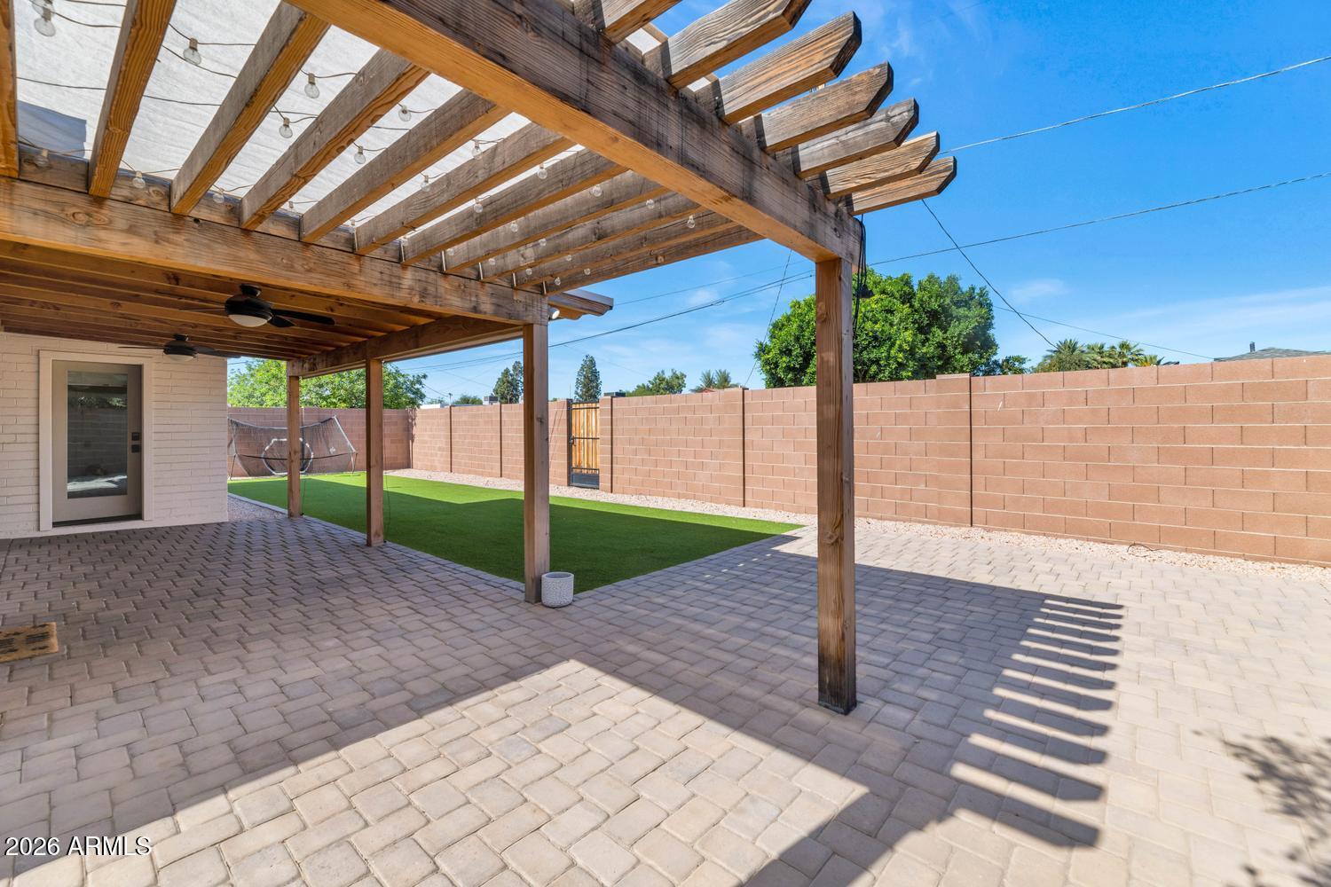 4228 North 44th Place Phoenix, AZ 85018 - Photo 38 of 45 4228 N 44th Place