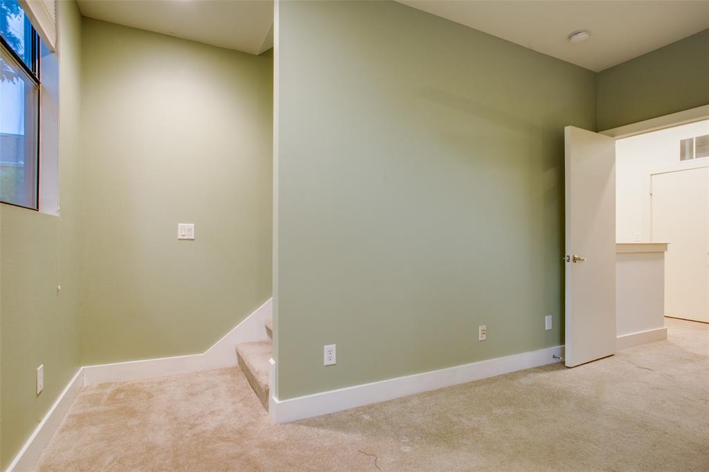 4618 Cedar Springs Road, Unit D Dallas, TX 75219 - Photo 24 of 29 a view of an empty room