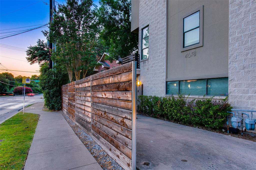 4618 Cedar Springs Road, Unit D Dallas, TX 75219 - Photo 29 of 29 a view of a pathway of a house