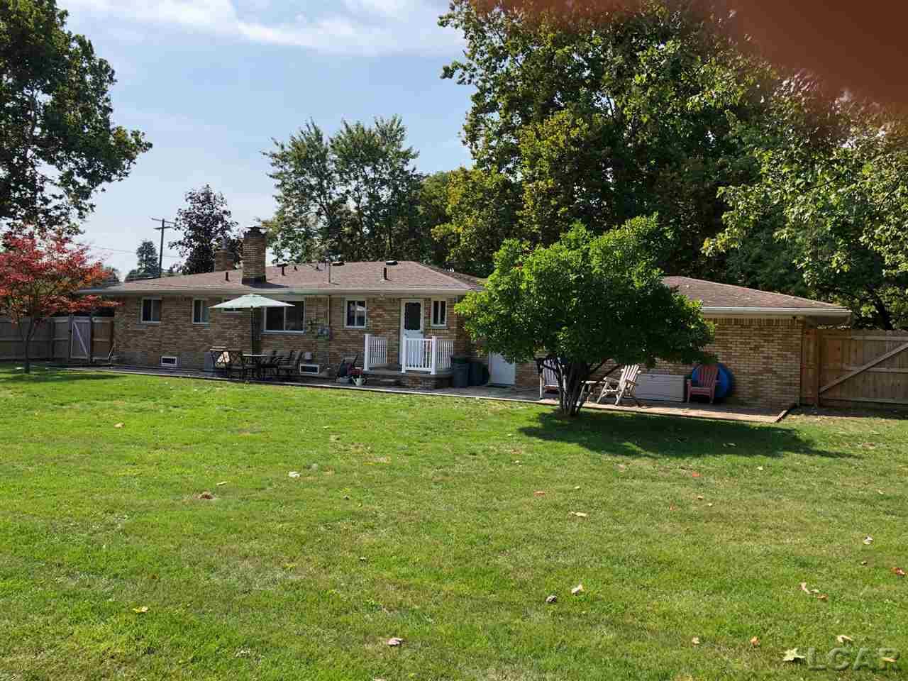 8853 Clinton River Road Sterling Heights, MI 48314 - Photo 8 of 32 50024856-7.JPG