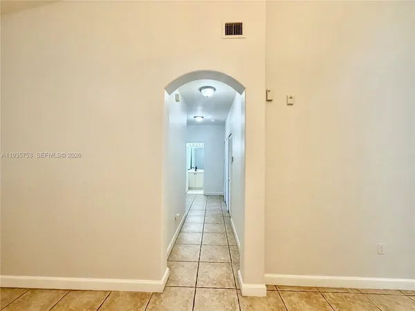 $1,975 | 1692 Southeast 29th Court, Unit 201, Homestead, FL 33035