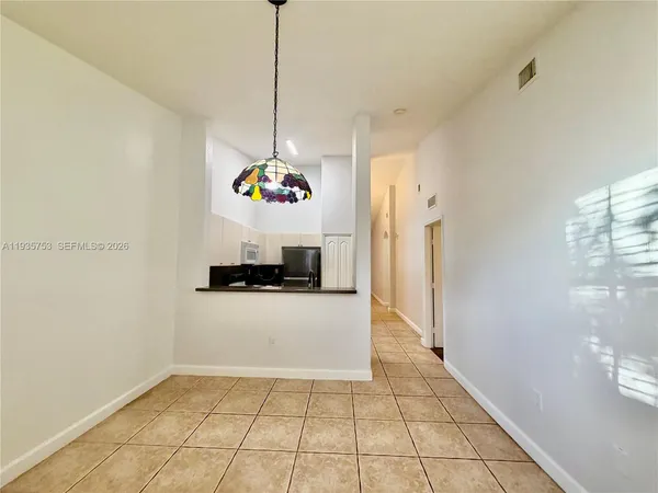 $1,975 | 1692 Southeast 29th Court, Unit 201, Homestead, FL 33035