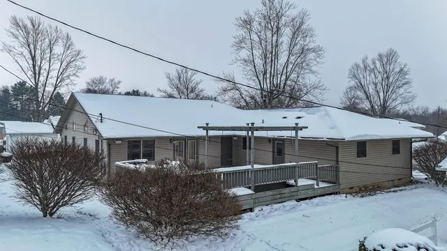 $295,000 | 643 Fairway Drive, Wabash, IN 46992