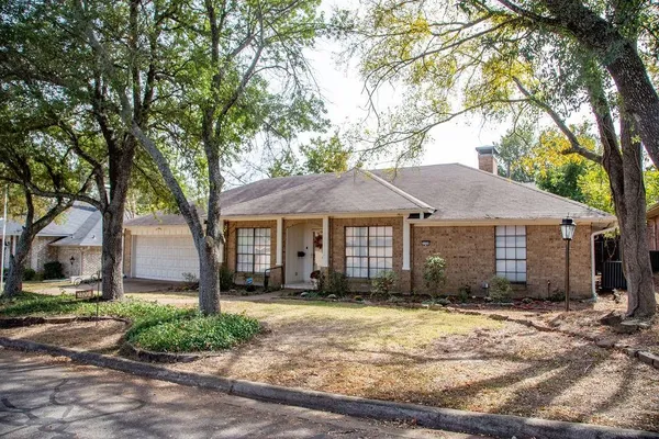 $265,000 | 3320 East Houston Street, Paris, TX 75460