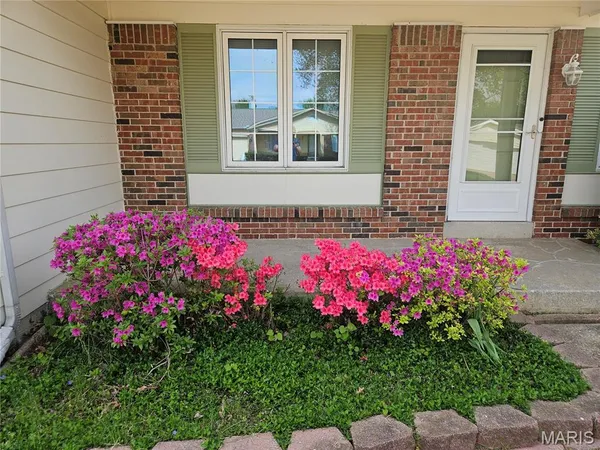 $225,000 | 15626 Ninety-Fourth Avenue, Florissant, MO 63034