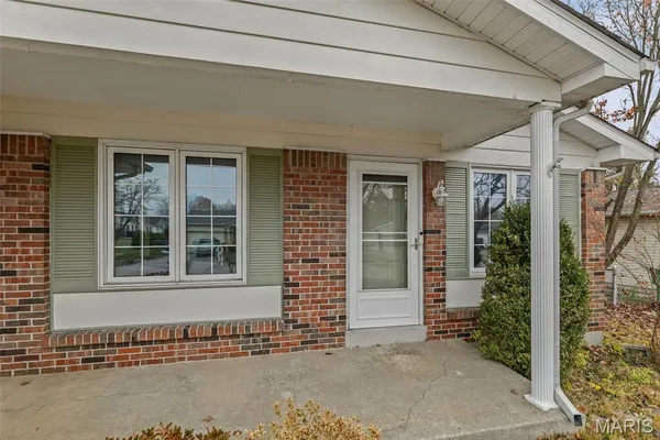 $225,000 | 15626 Ninety-Fourth Avenue, Florissant, MO 63034
