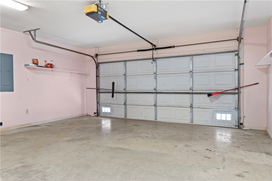 346 River Road Westminster, SC 29693 - Photo 21 of 43 2 car garage
