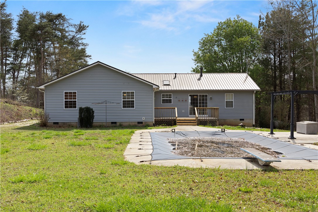 346 River Road Westminster, SC 29693 - Photo 25 of 43 In-ground pool