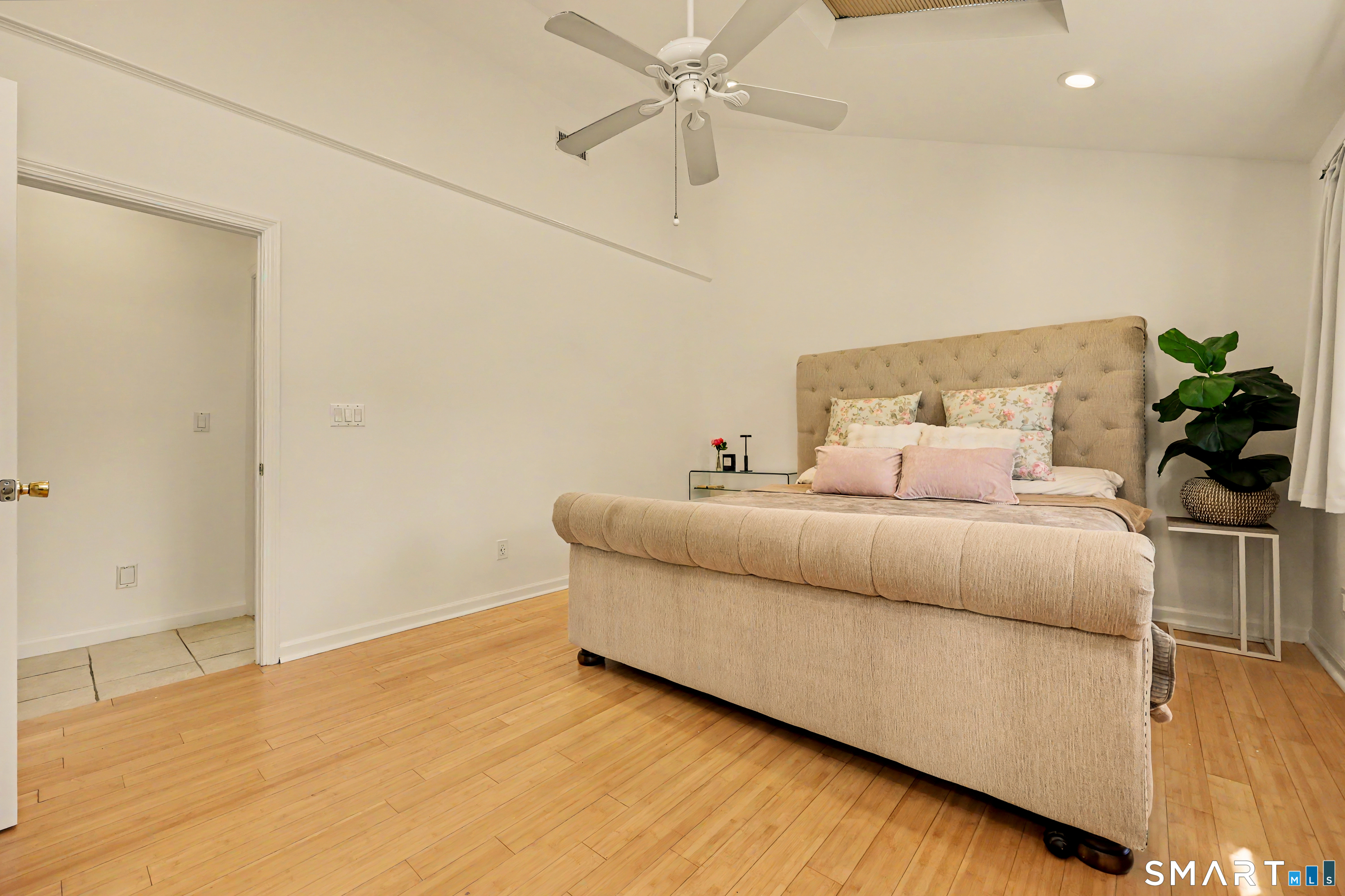 5 Caddy Road Norwalk, CT 06851 - Photo 18 of 34