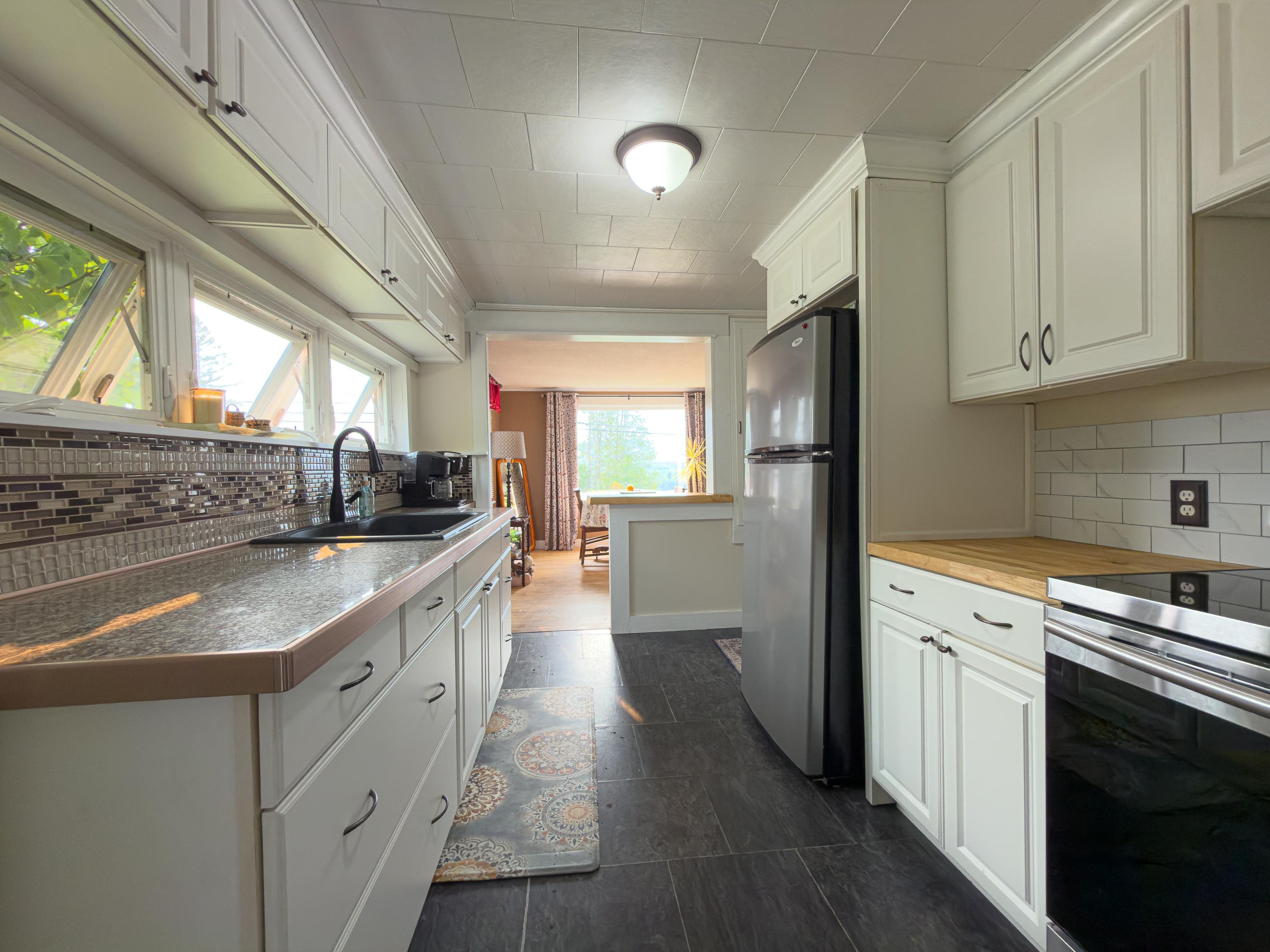 469 Whitefield Road Whitefield, NH 03598 - Photo 17 of 37