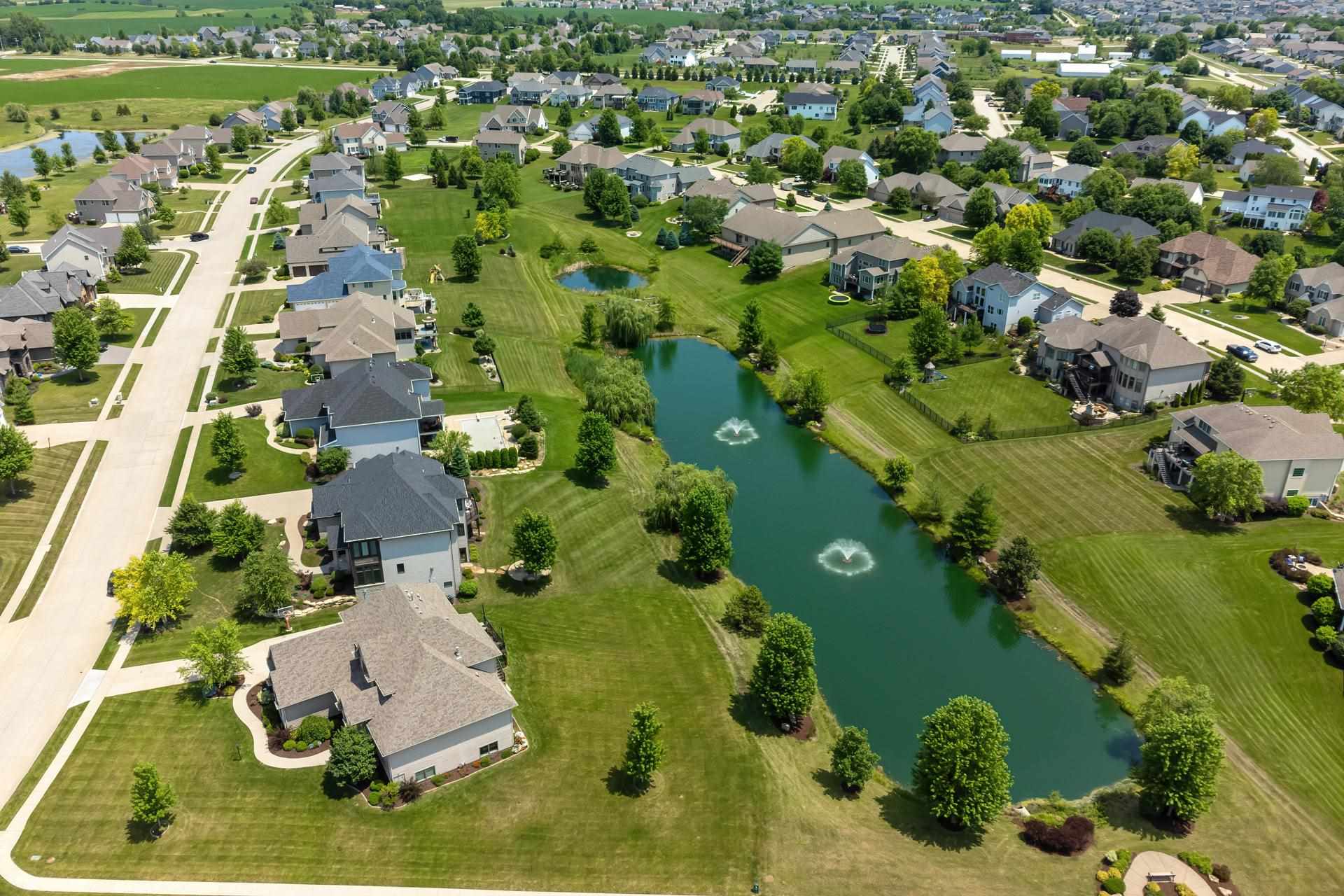 6267 Cardinal Road Bettendorf, IA 52722 - Photo 42 of 46 Gallery Image 42