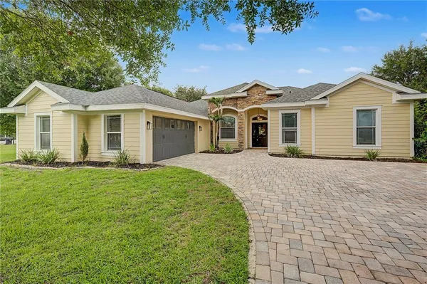 $699,900 | 13134 Done Groven Drive, Dover, FL 33527