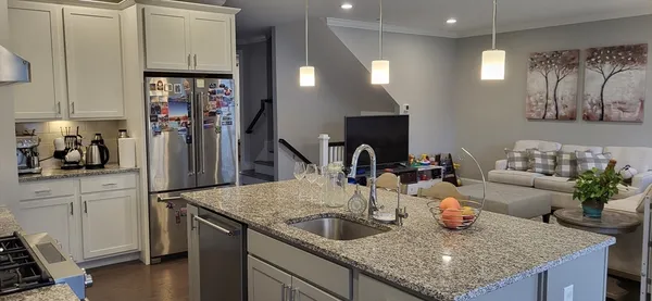 $4,650 | 299 Lexington Street, Unit 109, Woburn, MA 01801