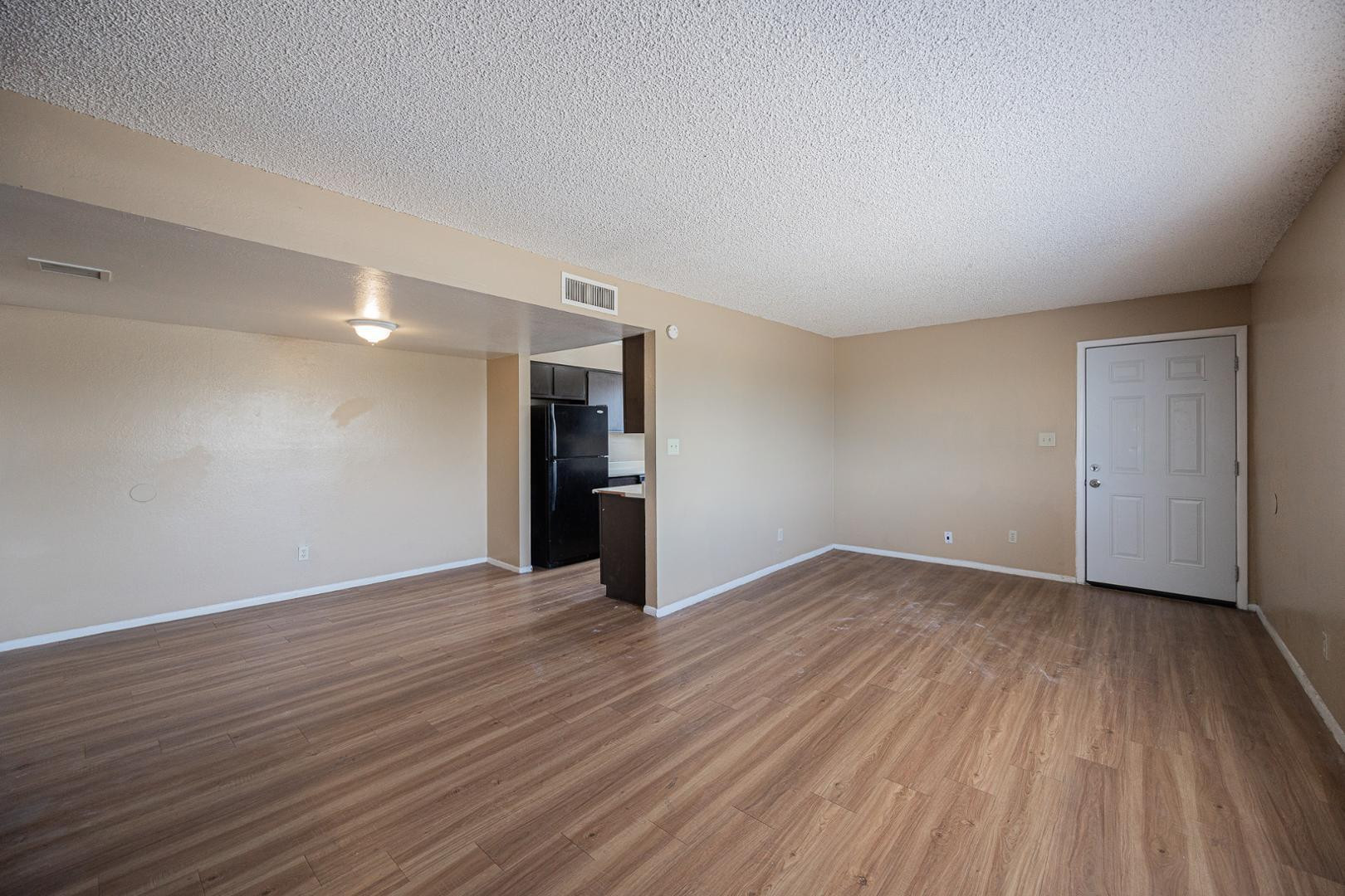 4724 East Portland Street Phoenix, AZ 85008 - Photo 5 of 16
