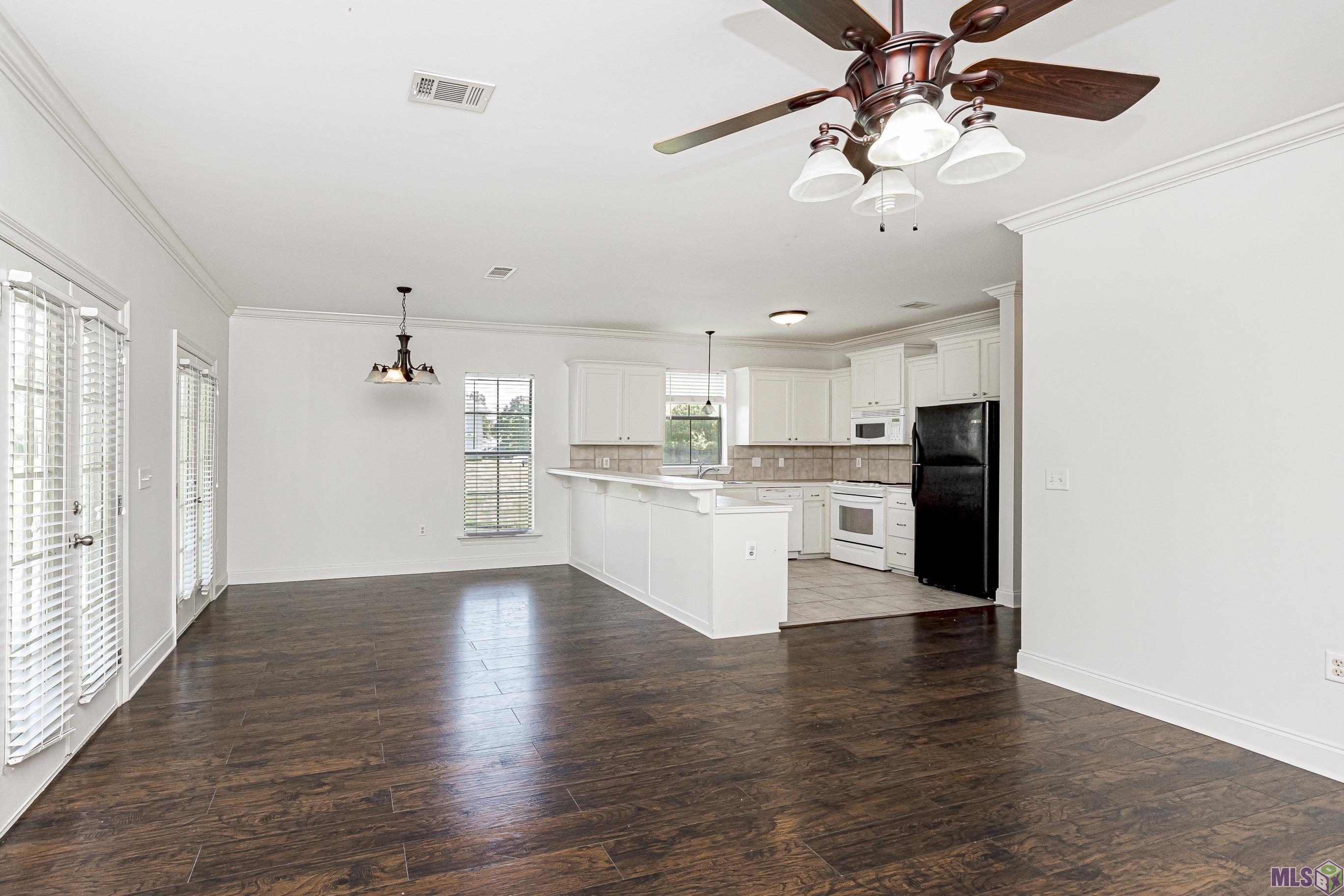 38035 Post Office Road Gonzales, LA 70737 - Photo 6 of 23