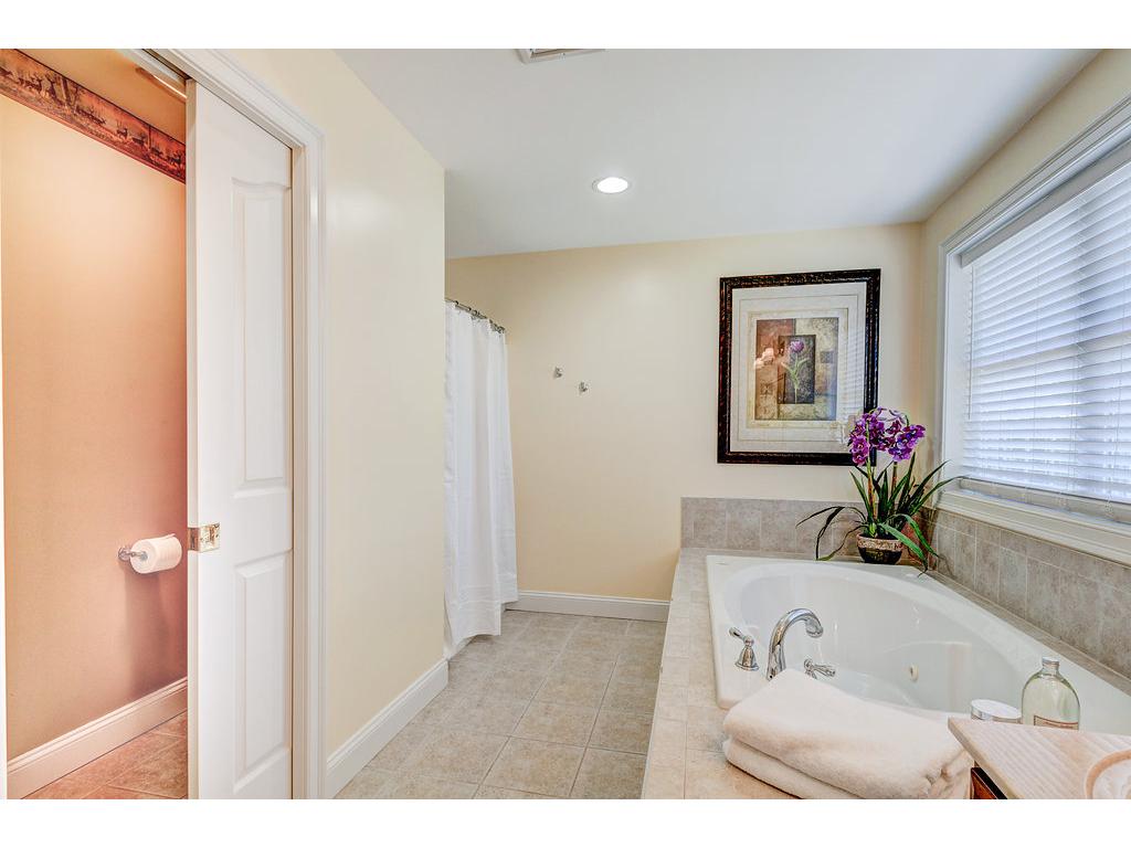 42 Overton Road Windham, NH 03087 - Photo 19 of 31 Gallery Image 19