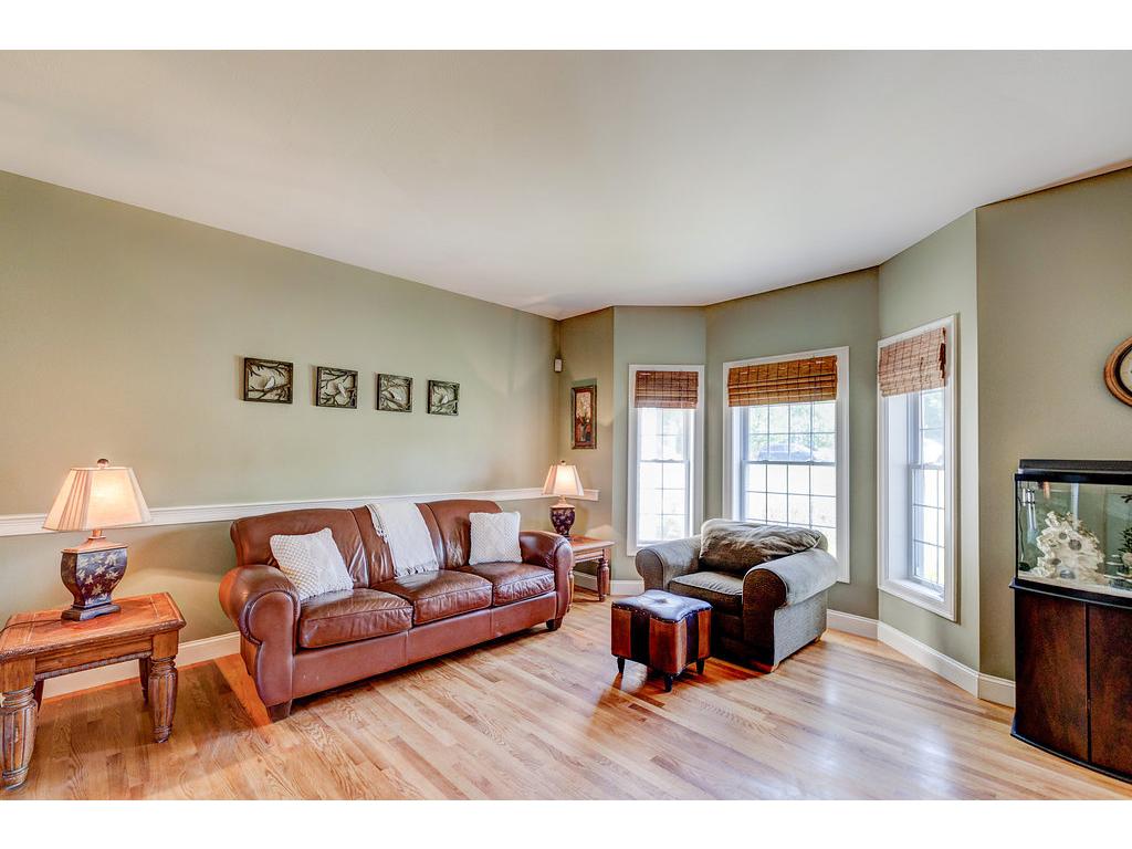 42 Overton Road Windham, NH 03087 - Photo 3 of 31 Gallery Image 3