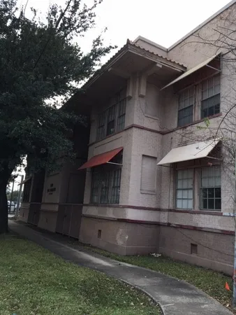 $800 | 3118 San Jacinto Street, Unit 17, Houston, TX 77004