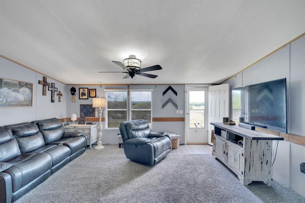 373 Eubanks Road Maypearl, TX 76064 - Photo 4 of 31