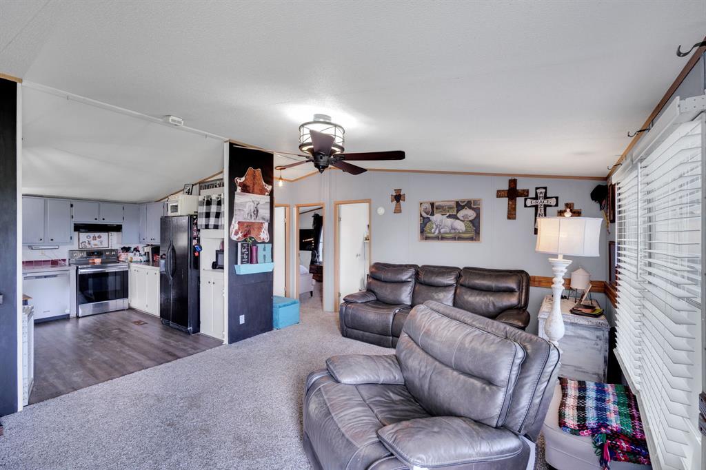 373 Eubanks Road Maypearl, TX 76064 - Photo 6 of 31