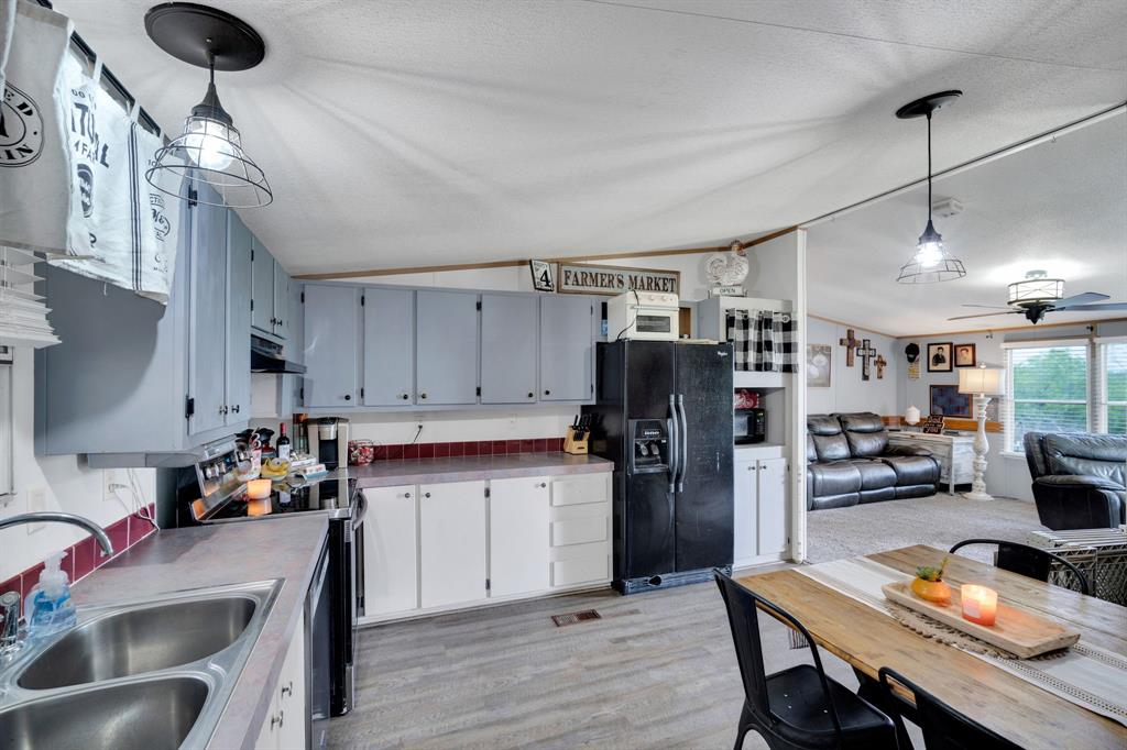 373 Eubanks Road Maypearl, TX 76064 - Photo 8 of 31