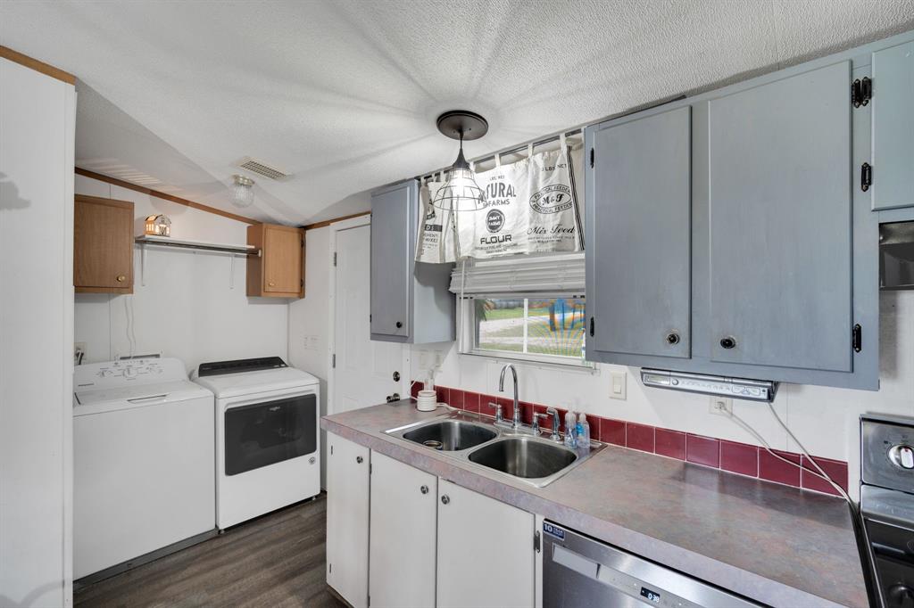 373 Eubanks Road Maypearl, TX 76064 - Photo 9 of 31