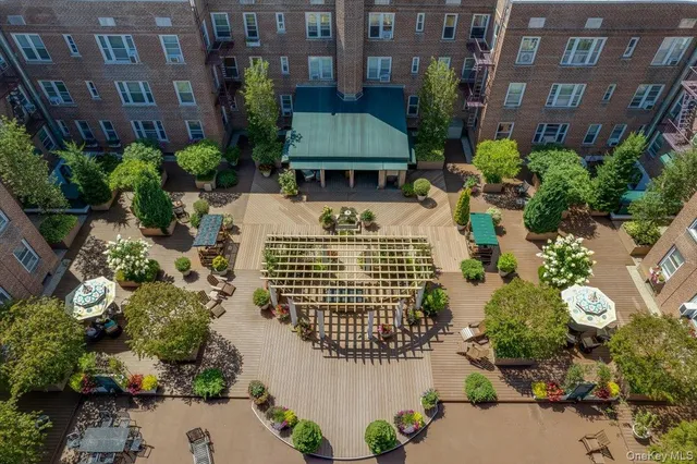 $239,000 | 2 Overlook Road, Unit 1A1A, White Plains, NY 10605